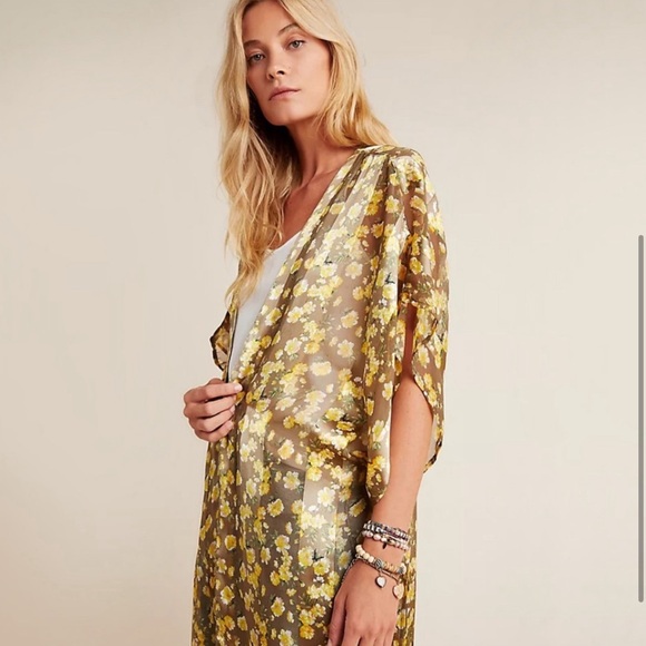 ANTHRO Isolde Kimono - Picture 2 of 6